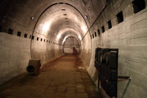 Encuentran el túnel secreto por el que habría huido Hitler de Berlín-0