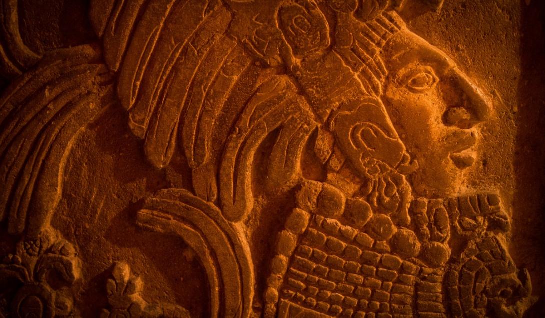 Emerge un guerrero maya de mil años en las ruinas de Chichén Itzá-0